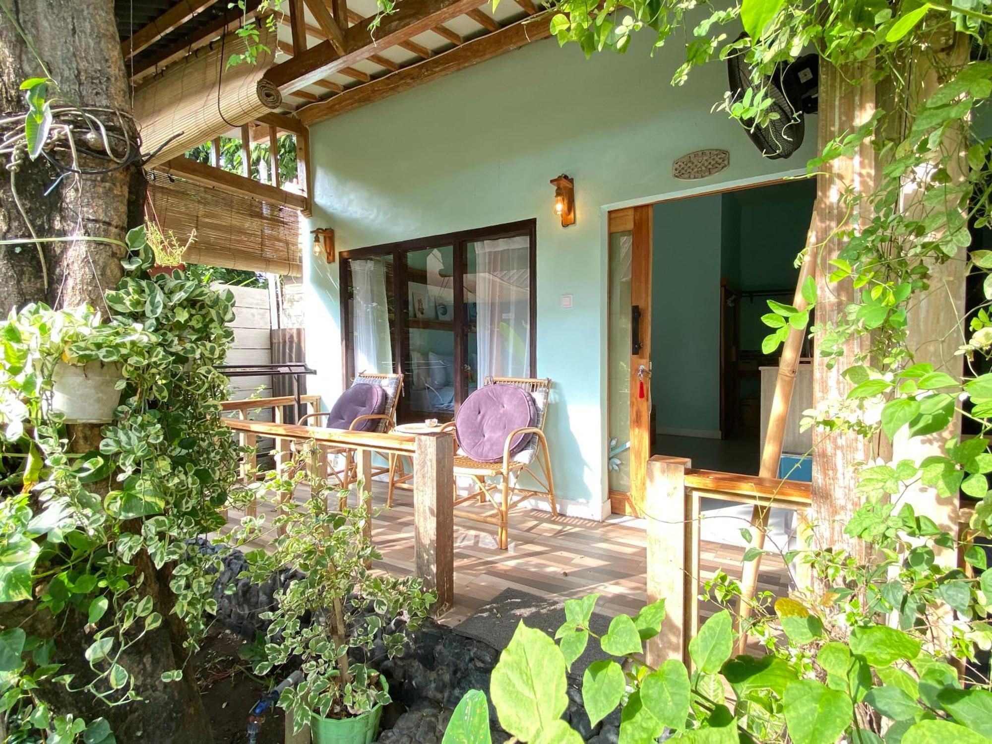 Marta House Gili Air Hotel Exterior photo